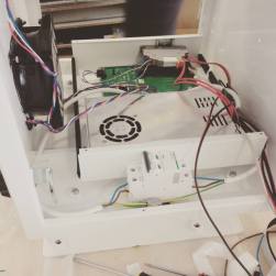 C'est l'intérieur d'un Fill Up. C'est le plus petit, on le trouve dans les gares du rer, et dans les carrefours.